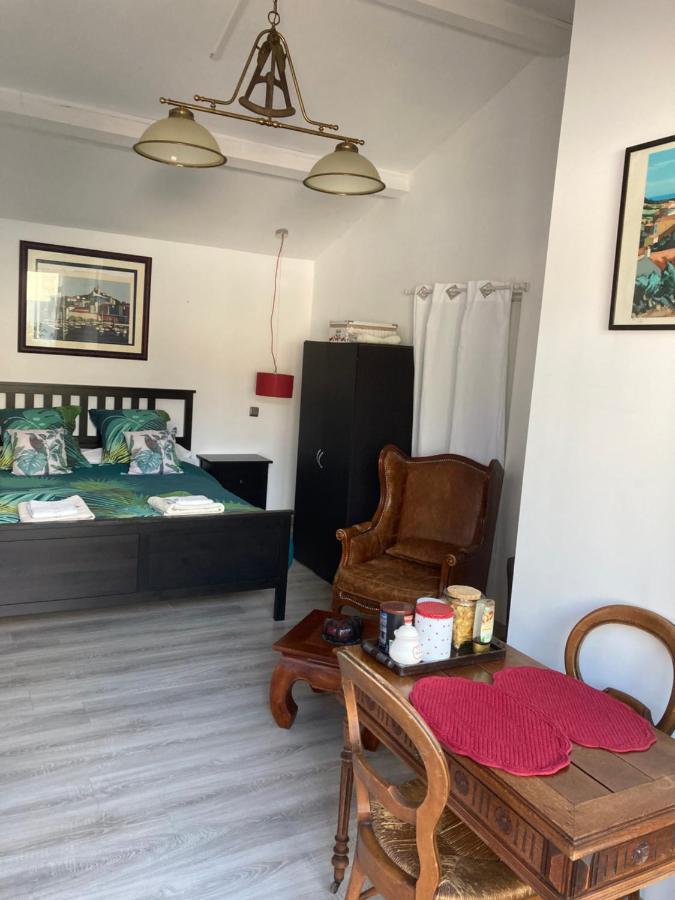Bed and Breakfast La Calanq'Aise Marsella Exterior foto